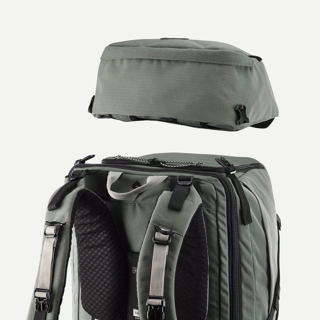 Forclaz Men's Travel 900 70+6L Backpacking Pack