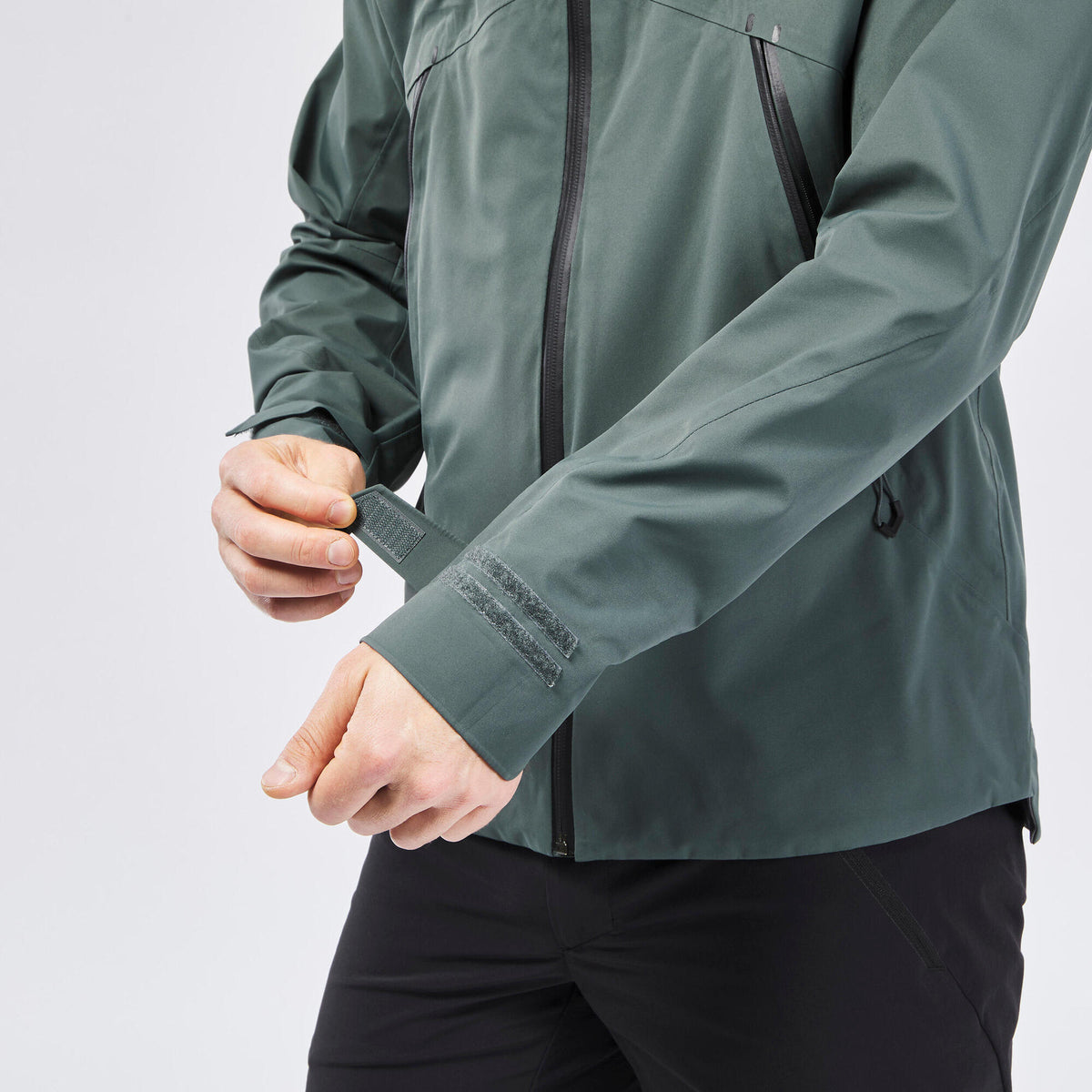 Quechua Men's MH500 Hiking Lightweight Waterproof Jacket