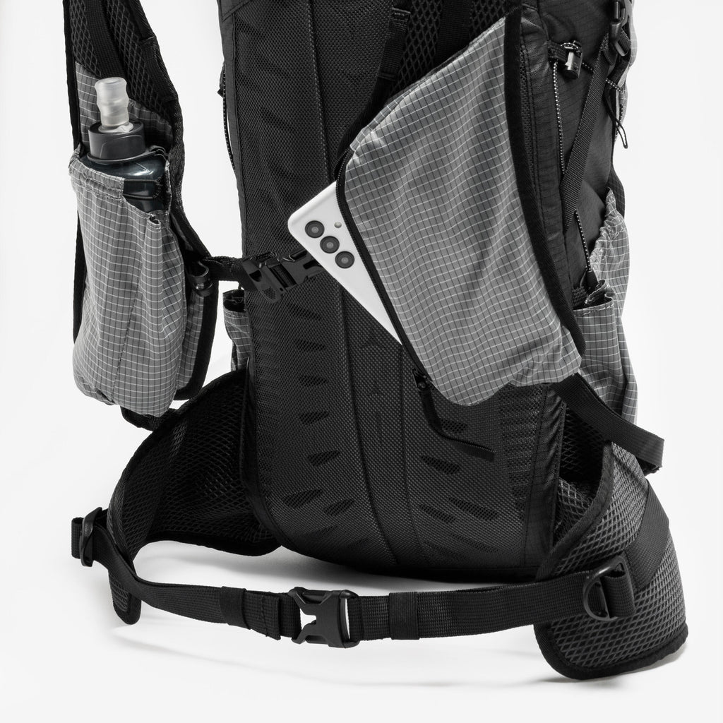 Quechua MH500 22L Lightweight Hiking Backpack