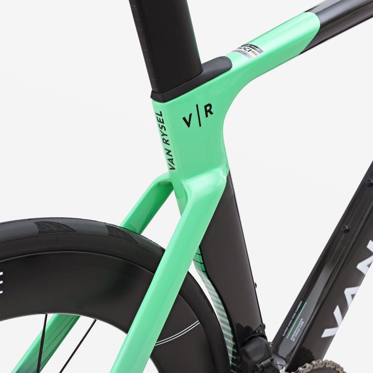 Van Rysel RCR-F Pro Dura-Ace Di2 Team Edition
